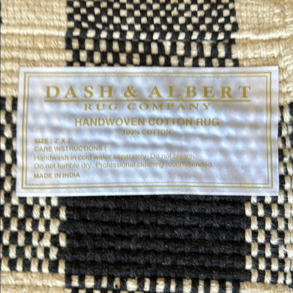 Dash & Albert Handwoven Cotton Rug - Picture 2 of 3